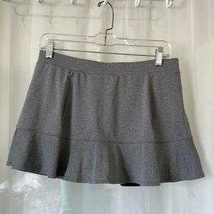 TAIL gray tennis skirt in Size Medium